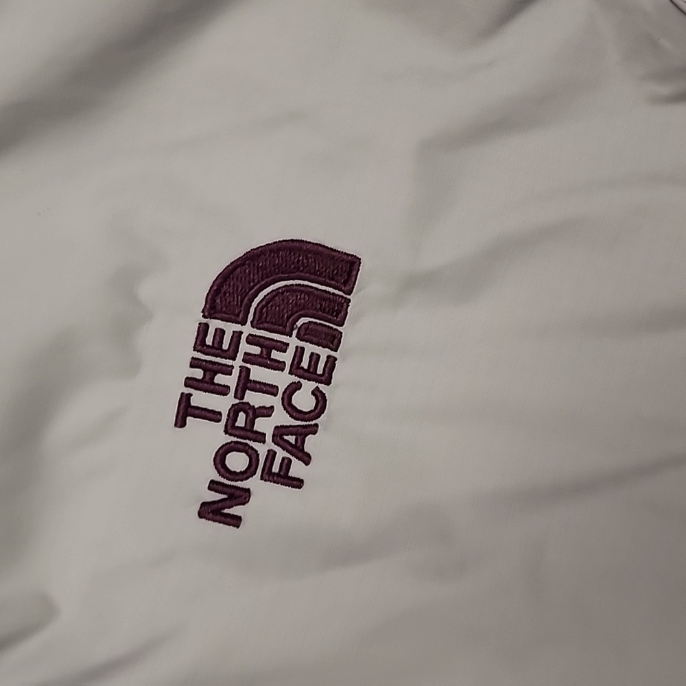 The north face windbreaker with hood lg - Picture 2 of 14